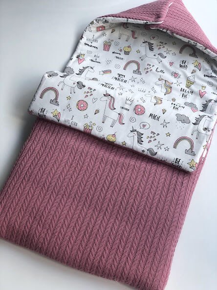 Unicorn Poplin Gül Kurusu Örgü Pike Şapkalı Kundak