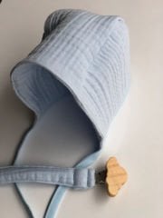 Mavi Multimuslin Bonnet Ve Emzik Askısı