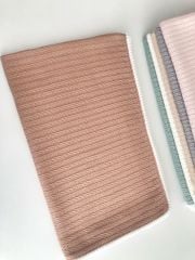 Tek Kat Tırnak Ponponlu Örgü Pike