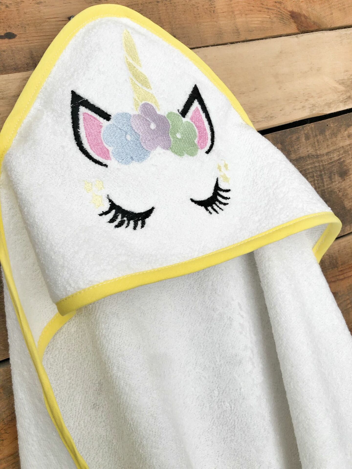 Unicorn Nakışlı Bebek Havlu