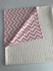 Krem Örgü Pembe Zigzag Poplin Pike