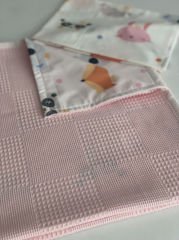 Pembe Dama Koca Kafa Hayvanlar Poplin Beyaz Dantelli Pike Takımı