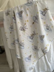 Buluttaki Tavşan Desenli Müslin Örtü