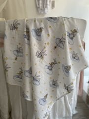 Buluttaki Tavşan Desenli Müslin Örtü