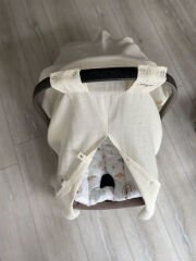 Krem Müslin Tek Katılı Puset Örtüsü & Soft Gökkuşak Desenli Müslin Puset Minder Seti