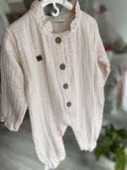 Pudra Müslin Uzun Kollu Fırfır Yakalı Tulum