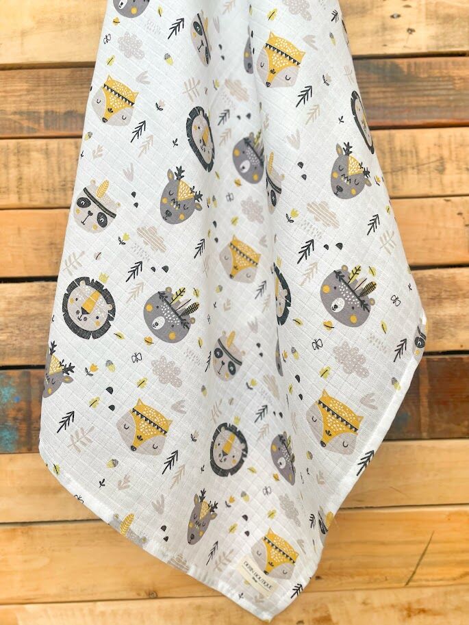 Gri Sevimli Tilki Müslin Örtü