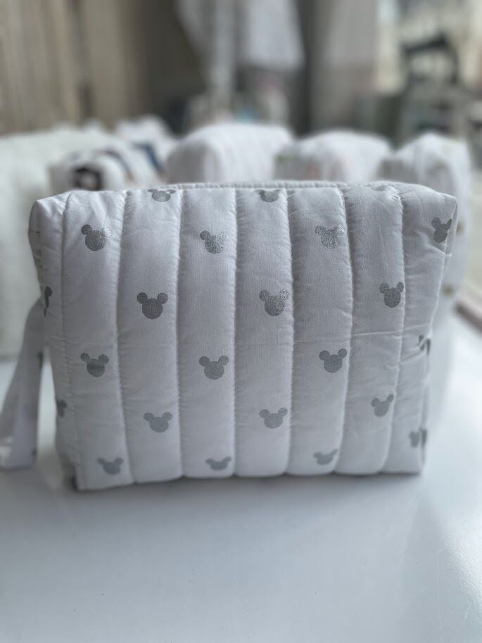 Çok Amaçlı Bebek ve Anne Çantası Gümüş Mickey Desenli