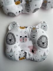 Pembe Dama Neşeli Kafalar Müslin Düz Kafa Yastığı